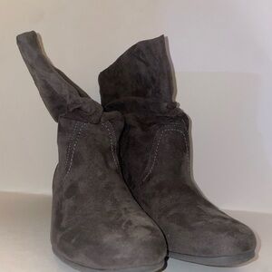 Women's Suede Ankle Boots - Dark Gray